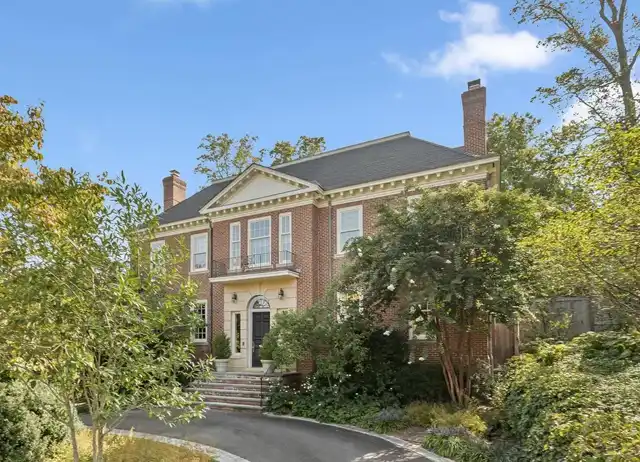 View of the Kent area in Washington, DC — highlighting neighborhoods where Pro Mobile Locksmith provides trusted home, car, and business locksmith services.